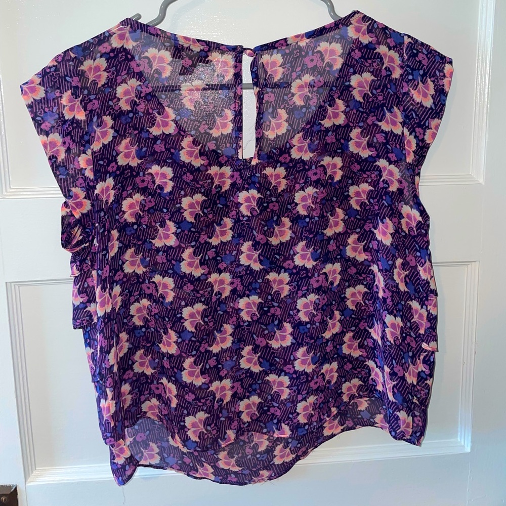 Floral Ruffle Top - Picture 2 of 3